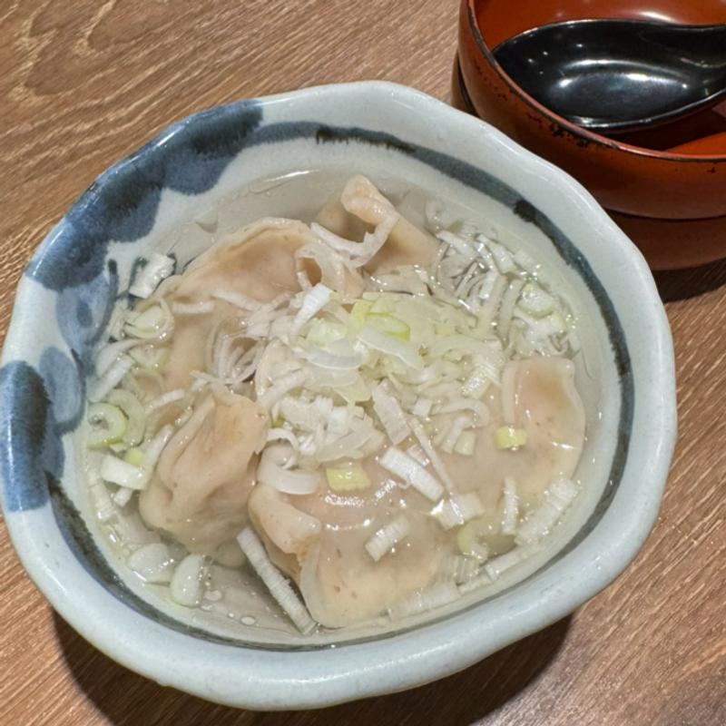 水餃子(5個)(肉汁餃子のダンダダン 八重洲店)