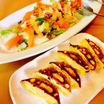 海老餃子とスモークサーモンサラダ(レストラン三宝 新潟黒埼本店 （レストランサンポウ）)