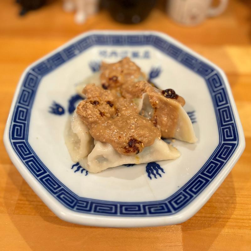 手作り皮の胡麻ダレ水餃子(MUDANG JIAN ムーダン ジアン)