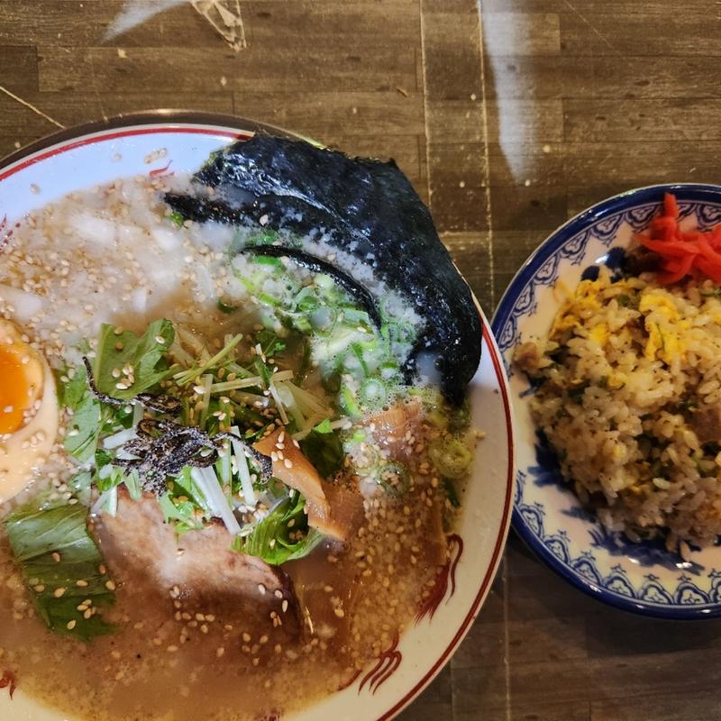 (炭炙りチャーシュー 赤龍)