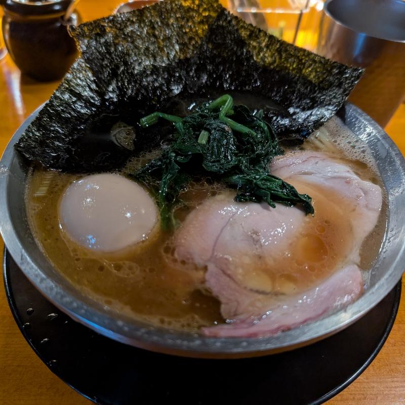 味玉ラーメン(鶴一家 neo)