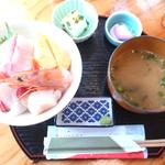 海鮮丼