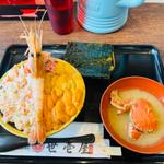 うにズワイ蟹丼 赤（ボタンエビトッピング）