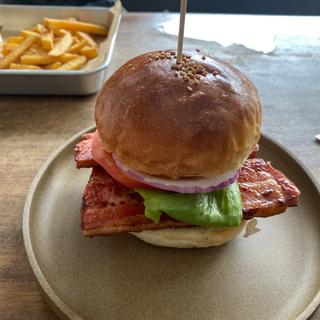 B.L.T Burger(COZY Coffee Spot)