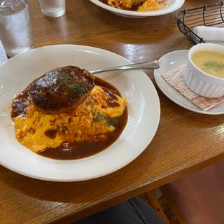 ハンバーグオムライスS(スープorサラダ、ドリンクセット)(みるくカフェ )