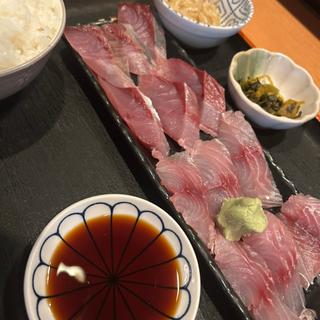 (魚六)
