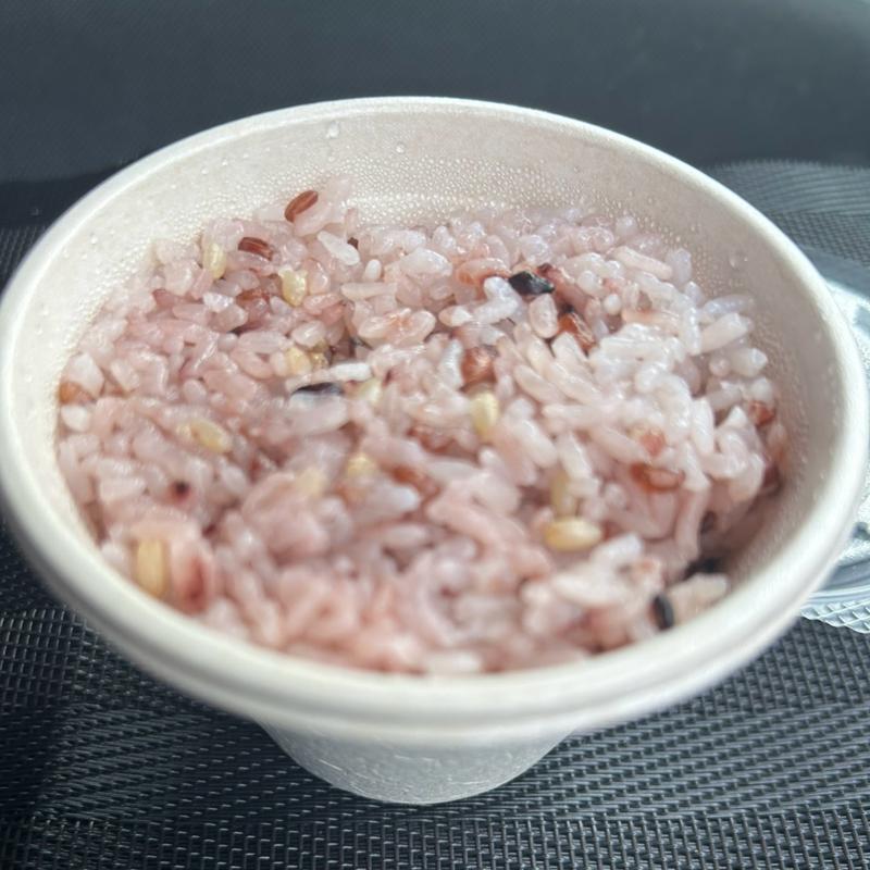 ごはん(雑穀米)(デリカフェ びぃぼ)