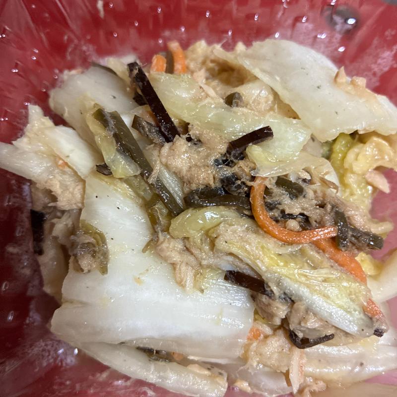 白菜とツナの塩こんぶサラダ(農家の息子 大丸札幌店)