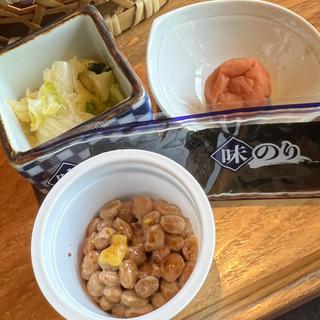 漬け物　海苔　梅干　納豆(炭焼処きたぐに)