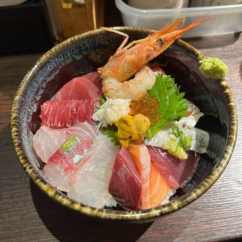 極上！つきじde丼(つきじde丼どん(つきじでどんどん))