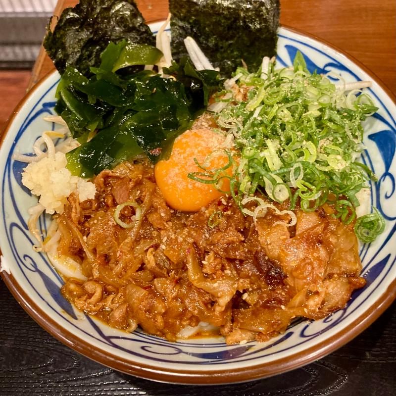 肉盛りニラもやしぶっかけうどん(丸亀製麺茅ヶ崎)