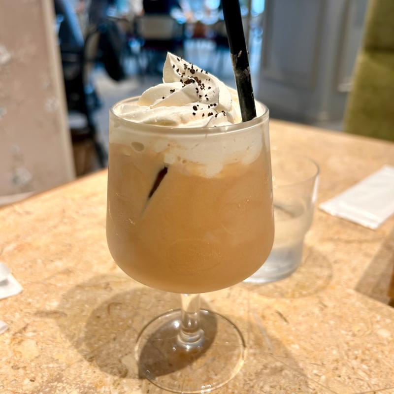 ジュリエット（アッサム×ホイップクリーム）(TOOTH TOOTH BISTRO&CAFE)