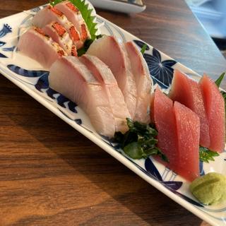刺身盛り合わせ(海山)