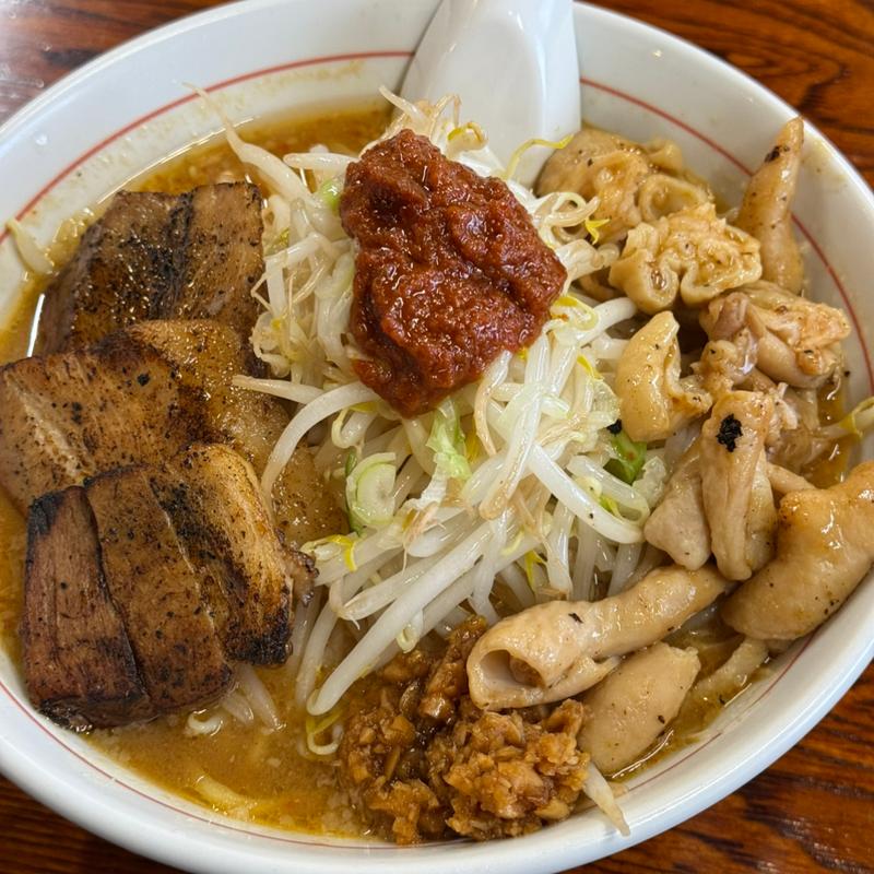 ホルモン辛味噌豪ーめん(豪ーめん 盛岡南店)