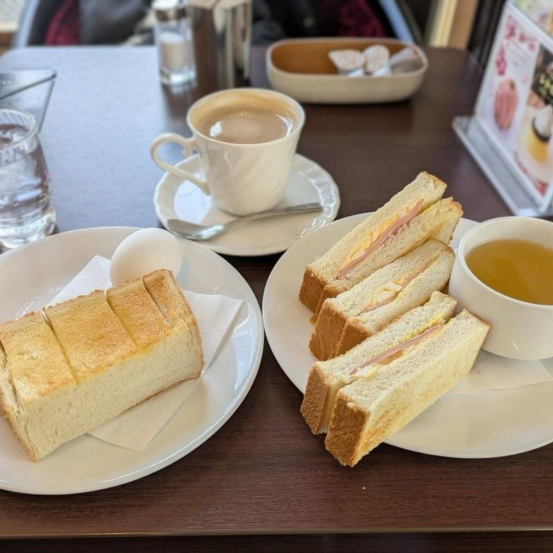 A トースト ゆで卵 スープ B ハム玉子トースト スープ(喫茶室ルノアール 川崎銀柳街店)