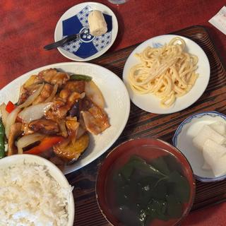 肉と茄子のからし炒め定食(孔雀苑)