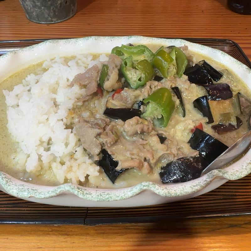 牛肉とナスのグリーンカレー(無国籍料理 倅B食)
