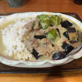 牛肉とナスのグリーンカレー(無国籍料理 倅B食)