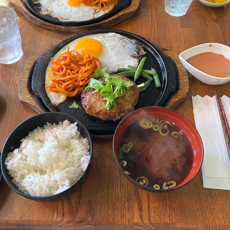 オーロラソースハンバーグランチ(キッチンはせ家)