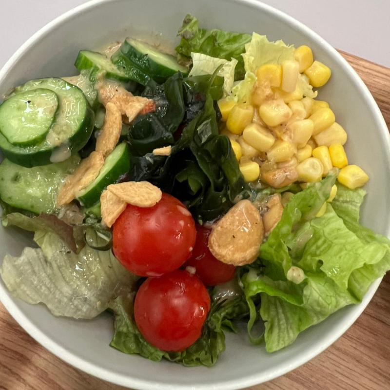 サラダバー(メインダイニングルーム)