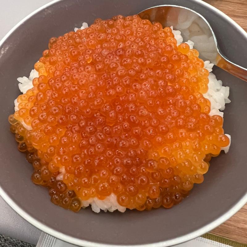 イクラ丼(メインダイニングルーム)