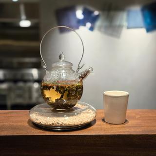 ハーブが香るオリジナルティー(東麻布 いと)