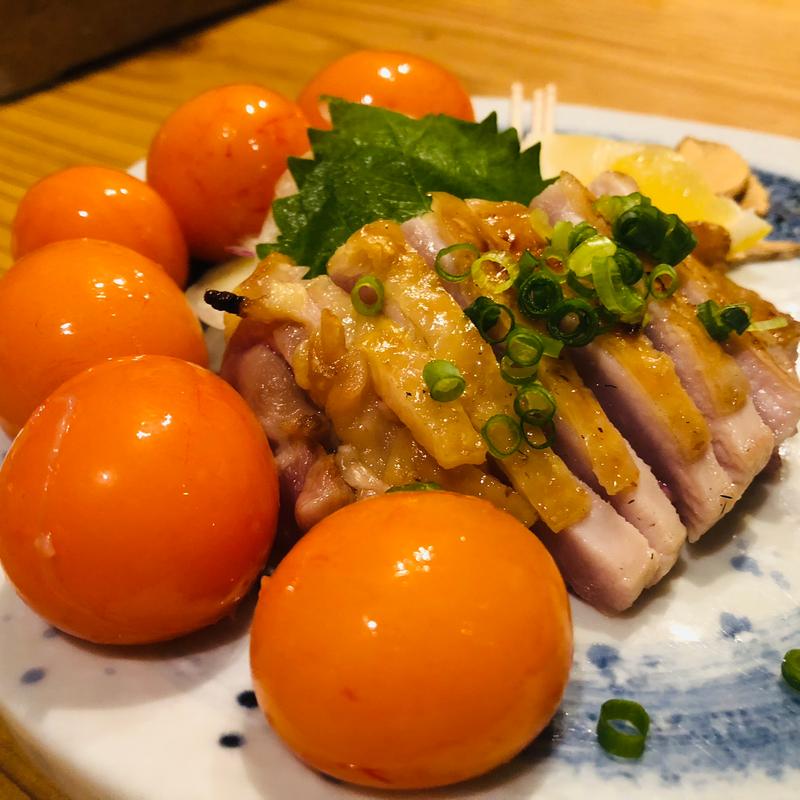 みつせ鶏ももタタキ刺し(焼鳥 せんみょう )