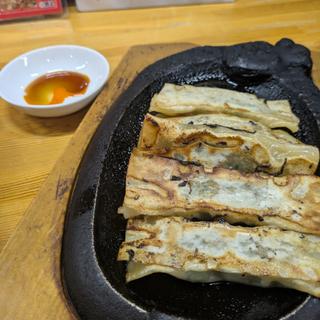 鉄板棒餃子（5本）(山香菜房 （サンコウサイボウ）)