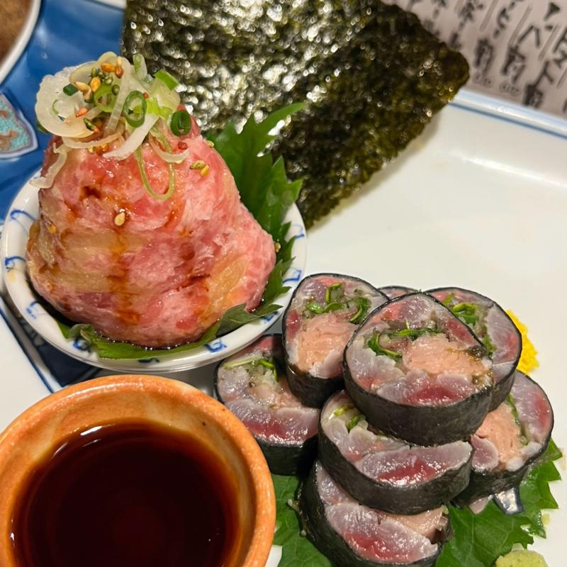 ネギトロ手巻き　秋刀魚刺身香草のり巻き(ベロ焼きピカソ)