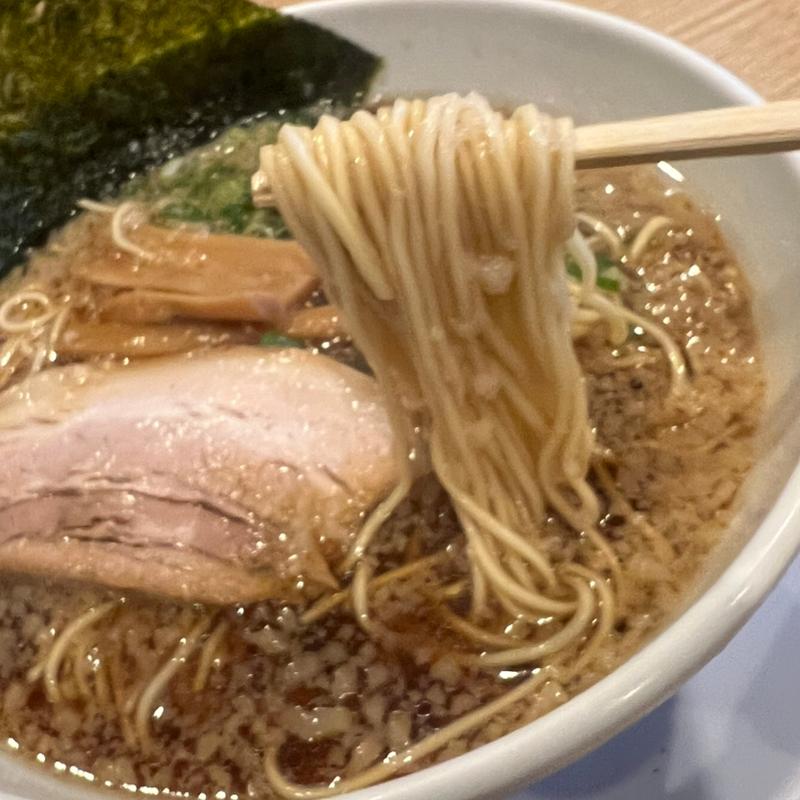 背脂醤油ラーメン(背脂醤油らーめん まる星)