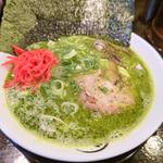 私が愛したみどりラーメン(豚骨ジェノバ)＋焼海苔(のげら～ )