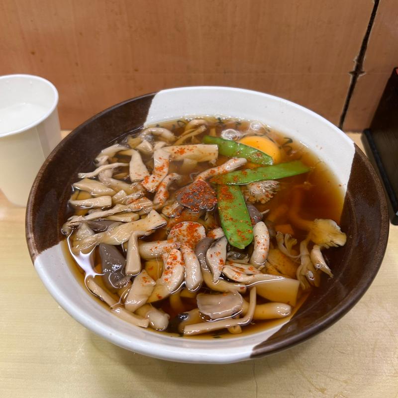 期間限定秋のきのこきしめん、玉子トッピング(住よし JR名古屋駅 新幹線上り)