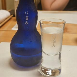 新潟「八海山 氷温ショット」(鮨一新)