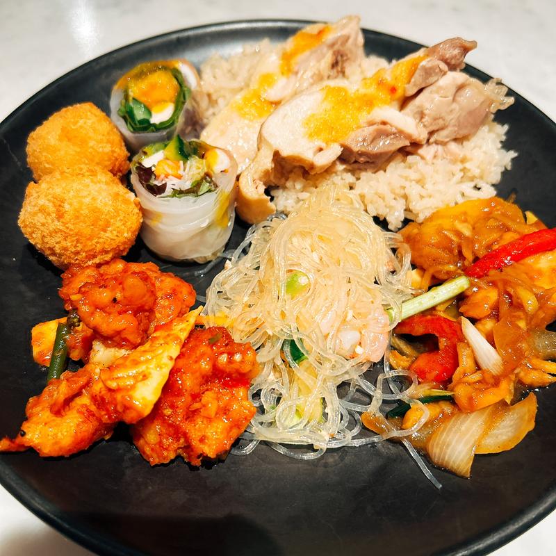 リゾートビュッフェ(チェディルアン 淀屋橋 （CHEDI LUANG）)