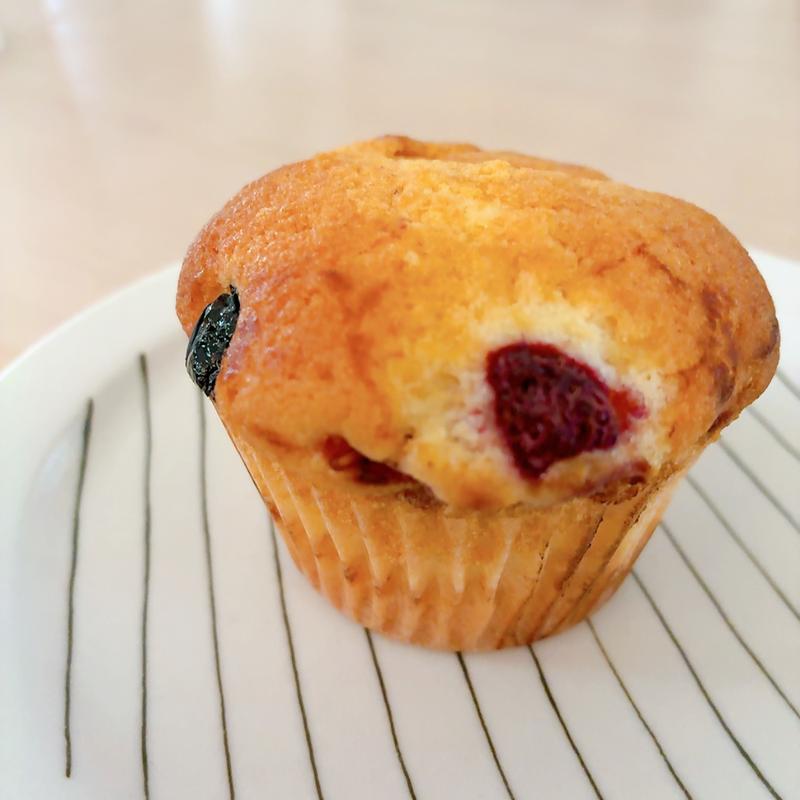 ベリーベリーチーズマフィン(Swinging Bird Kitchen)