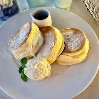 幸せのパンケーキ バニラアイスクリーム(幸せのパンケーキ 鎌倉小町通り店)