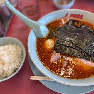 辛味噌ラーメン　半ライス　コロチャー　味玉　のり(ラーメン山岡家 千葉花見川区店)
