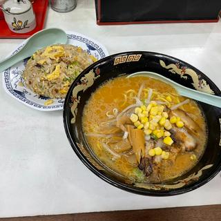 味噌ラーメン、半炒飯セット(ごきげんラーメン)