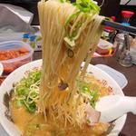 豚キムチ定食＋ラーメン濃いめ(来来亭 東川口店)