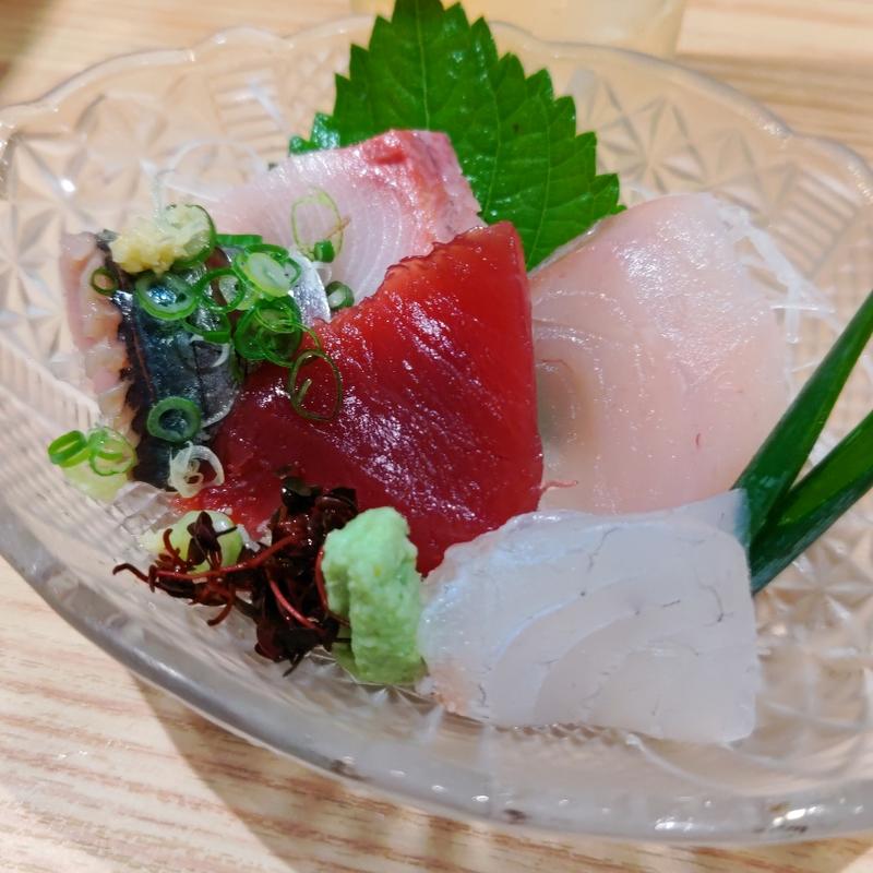 お造り五点盛り(寿司トおでんにのや横浜店)