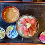 まぐろ漬け丼