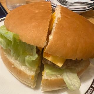 お月見フルムーンバーガー(コメダ珈琲店 三木平田店)