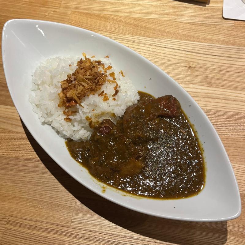 カシラのスパイスカレー(炭 戎)