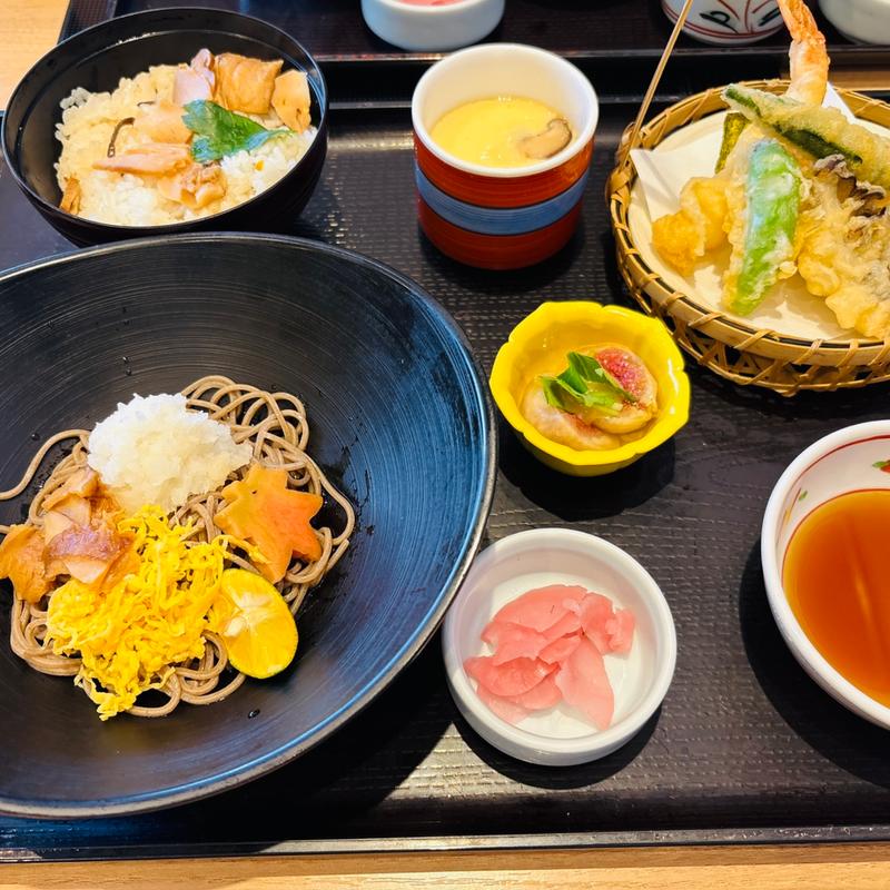 松茸ご飯松茸蕎麦すだち御膳(和食さと 京田辺店 )