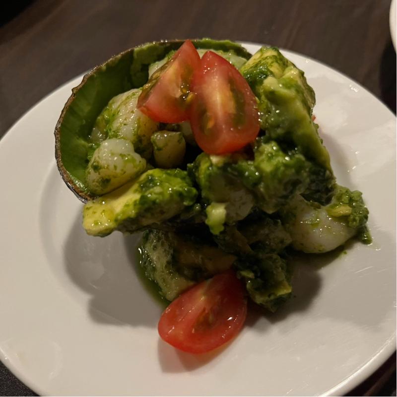 えびとアボガドのジェノベーゼマリネ(肉屋のイタリア酒場 Mario)