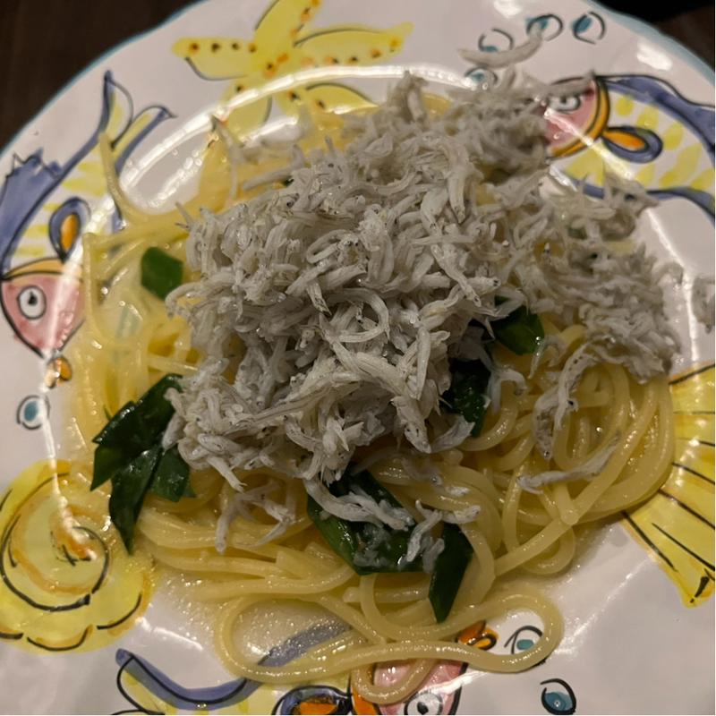 シラスと九条ネギのペペロンチーノ(肉屋のイタリア酒場 Mario)