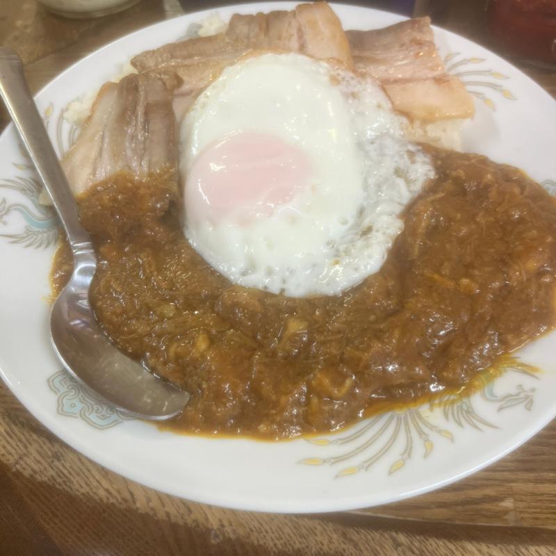 チャーシューエッグカレーライス(味よし)