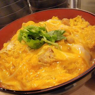 伊勢の親子丼倍盛り(鶏肉2倍)(伊勢 本店)