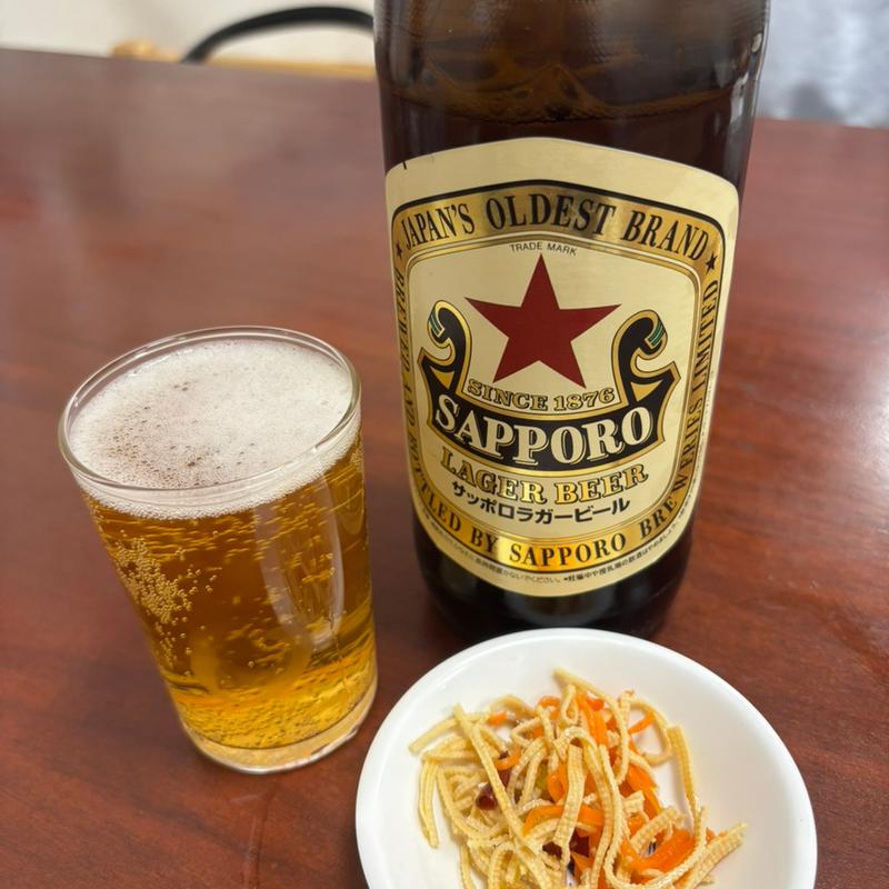 赤星とアテ(創作料理 中華居酒屋 楽らく)