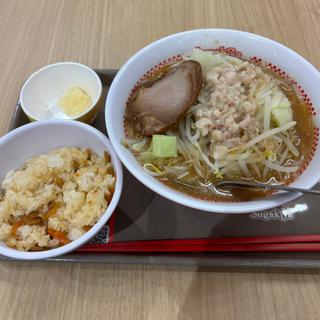 スガジローと五目ごはんセット